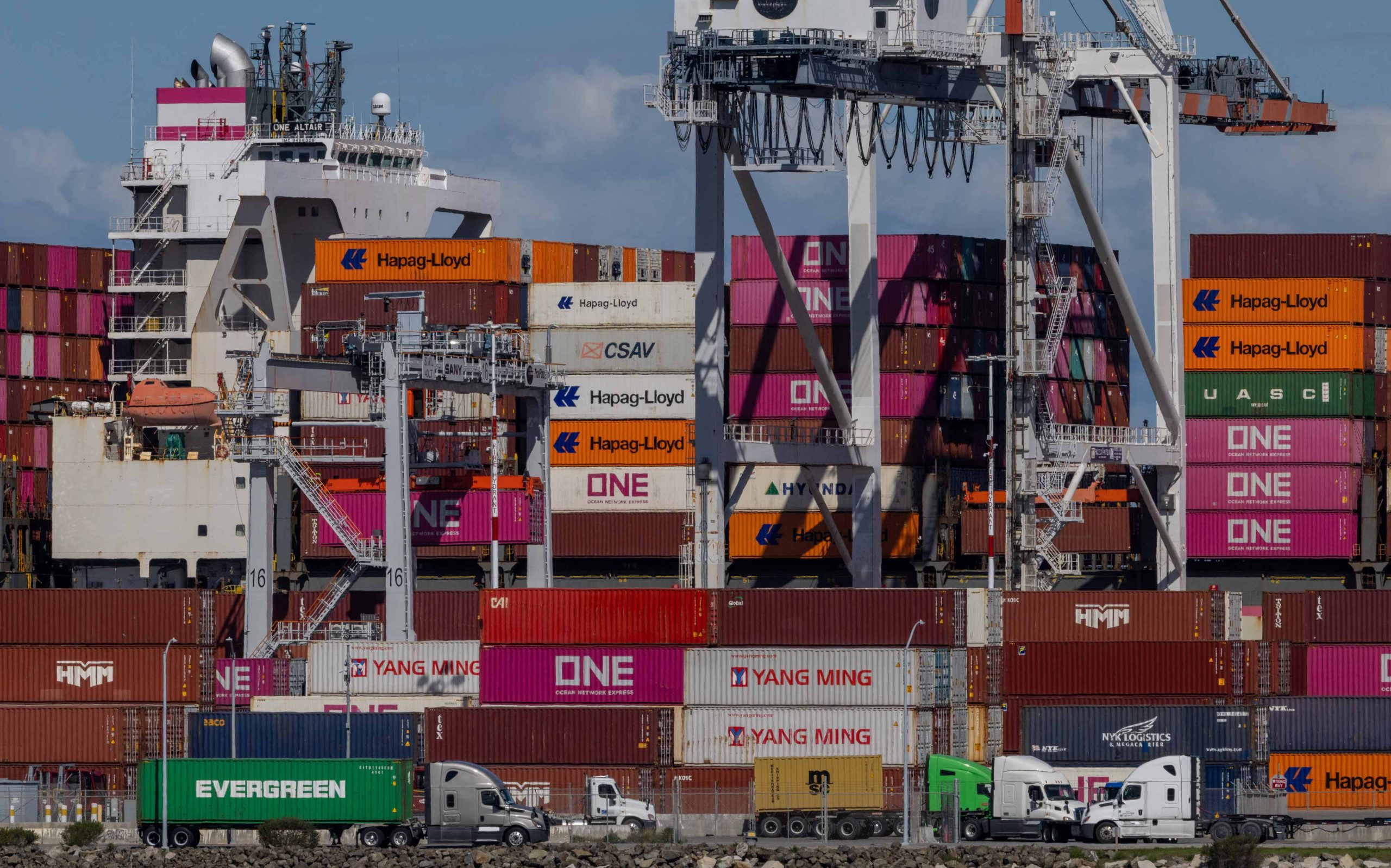US starts collecting Trump’s new 10% tariff, smashing global trade norms
